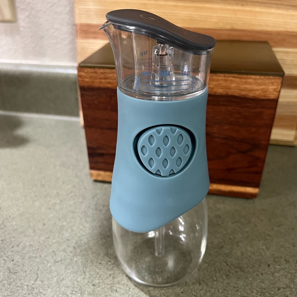 Pampered Chef Oil & Vinegar Dispenser